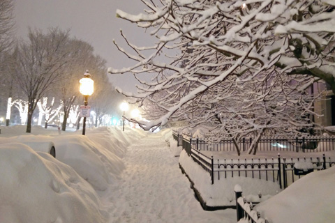 Winter can't quite quit New England, won't give the West a second glance 