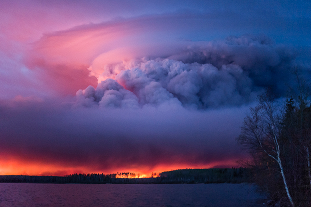 Climate connections to Fort McMurray fire