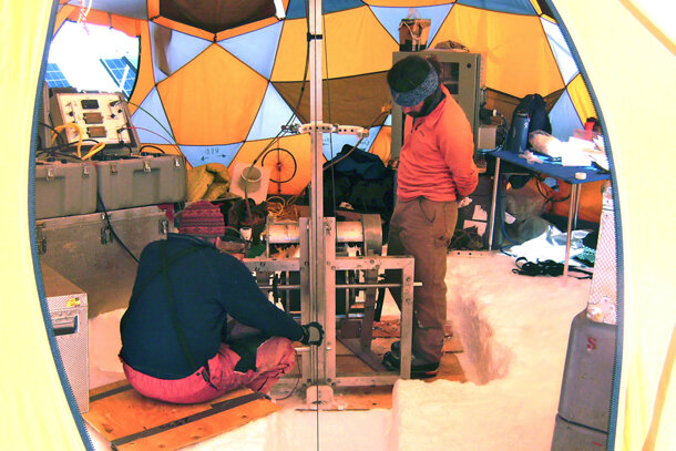 Ice core drilling tent
