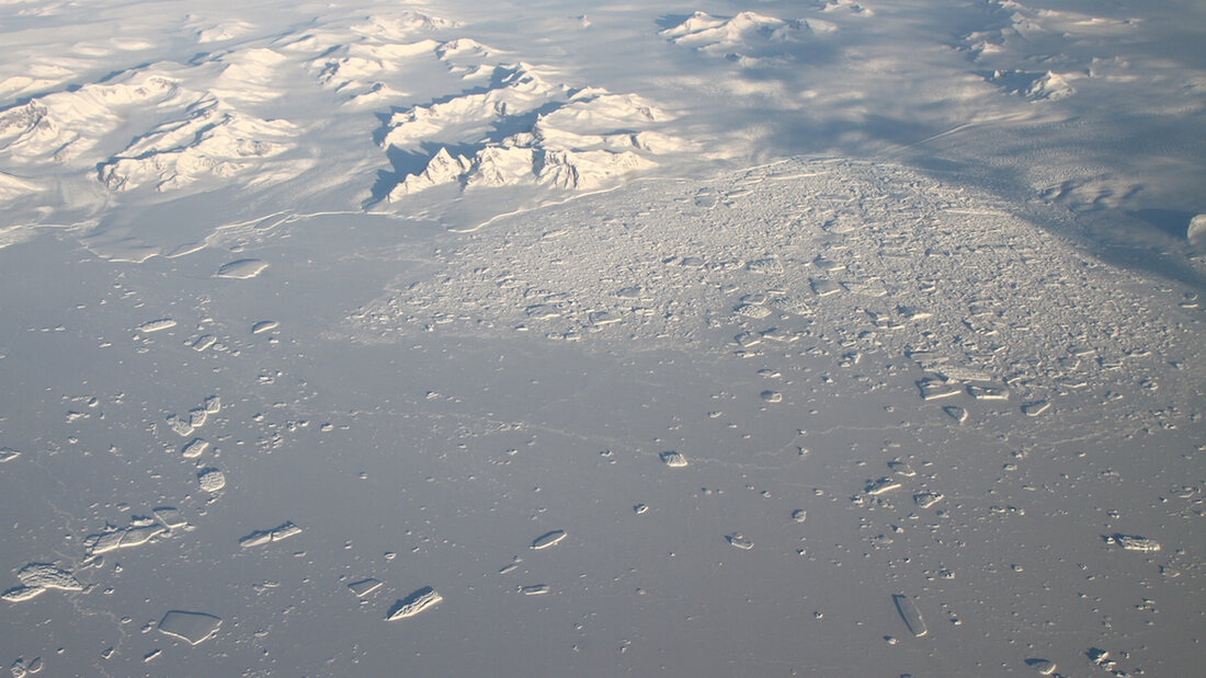 Aerial photo of Antarctic sea ice